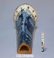 青花朝顏形壁掛式便壺藏品圖，第3張