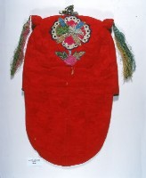 紅綢地夾棉虎頭風帽藏品圖，第2張