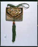 窗稜花卉香包藏品圖，第1張