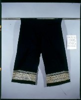 深青棉地彩繡緄邊大襟女衫、褲藏品圖，第2張