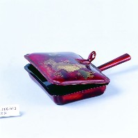 朱漆描金山水樓閣紙屑盤藏品圖，第3張