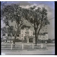 高雄市政府前藏品圖，第1張