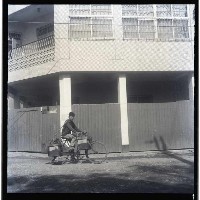 收取水肥的人藏品圖，第1張