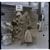 祖孫二人等車（盲胞夫婦等車）藏品圖，第1張