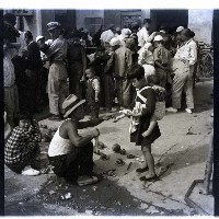 背小孩的姊姊（背著弟弟的小姊姊）藏品圖，第1張