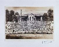 高雄市忠孝國小第五屆全體畢業生照藏品圖，第1張