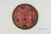 粉紅綢地盤金彩繡樓閣看花片藏品圖，第1張