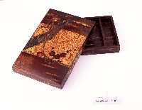 鑲嵌木皮梅花紋方盒藏品圖，第1張