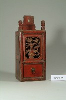 朱漆鎏金透雕吊式香筒藏品圖，第1張