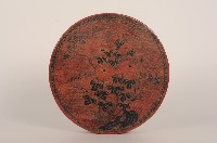 朱漆戧刻錦地菊花紋圓盒藏品圖，第4張