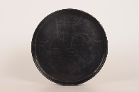 朱漆戧刻錦地菊花紋圓盒藏品圖，第5張