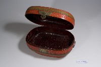 籃胎彩繪花鳥紋橢圓形盒藏品圖，第2張