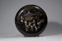 百寶嵌嬰戲圖圓形捧盒藏品圖，第3張