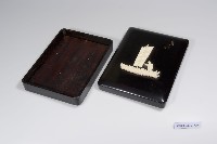 牛骨鑲嵌台灣竹筏紋文書盒藏品圖，第3張