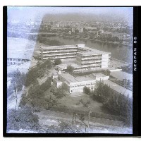 高雄市鹽埕國中校舍藏品圖，第1張