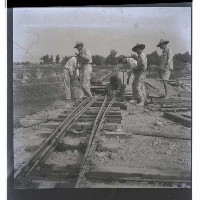 開闢中華路時所架設之臨時鐵道藏品圖，第1張