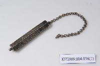 銀六角形蝙蝠針筒藏品圖，第1張