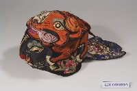 黑緞地橘紅頂立體雙虎造型童帽藏品圖，第3張