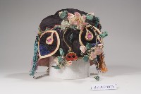 黑緞地豬頭立體造型童帽藏品圖，第1張