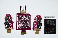 皮影戲道具偶-一桌二椅藏品圖，第1張