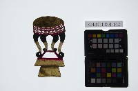 皮影戲道具偶-一桌二椅藏品圖，第3張