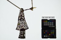 皮影戲簽桿立身偶-后妃（偶身）藏品圖，第1張