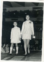 高雄國際婦女會首創慈善服裝發表會-20藏品圖，第1張