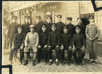 旗山驛人員合影藏品圖，第1張