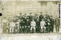 台南簡易商業學校師生合影藏品圖，第1張