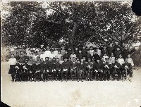 大寮公學校師生合影藏品圖，第1張