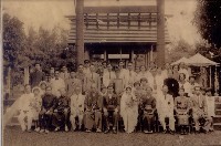 鳳山神社前結婚家族照藏品圖，第1張