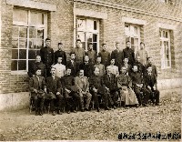 高雄州內埔公學校教師藏品圖，第1張