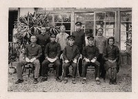 甲仙國民學校其教職員的制服藏品圖，第1張