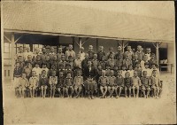 旗山公學校師生合照藏品圖，第1張