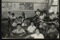 旗山國小學童在教室內情景藏品圖，第1張