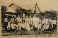 岡山第一國民學校（光復合影）藏品圖，第1張
