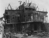 光隆號第三次爆炸後駕駛艙被焚毀之面貌藏品圖，第1張