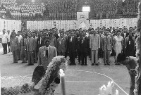 高雄市長陳啟川率個屆代表致敬藏品圖，第1張