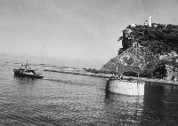 第二港口防波堤建造工程用之圓沈箱拖運情形藏品圖，第1張