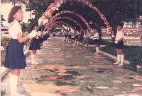 畢業生花圈走道-3藏品圖，第1張