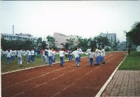 聖誕節活動－學生手拉手繞一圈-4藏品圖，第1張