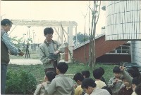 老師講解盆栽種植藏品圖，第1張