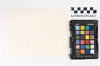 洪新發與謝慧娥著婚服於六龜天滿宮前合影藏品圖，第2張