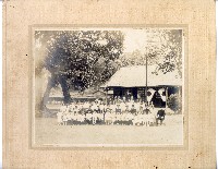 周蘭與六龜公學校師生合影藏品圖，第1張