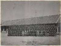 謝掙強與虎尾女子初級職業學校全體師生合影藏品圖，第1張