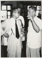 謝掙強與陳啟川合影藏品圖，第1張