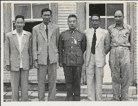 謝掙強與海軍司令馮啟聰等人合影藏品圖，第1張
