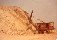 台灣水泥公司廠區機具工作照-1藏品圖，第1張