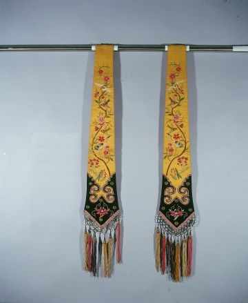 喜鵲白鶴刺繡劍帶（一對）的圖片