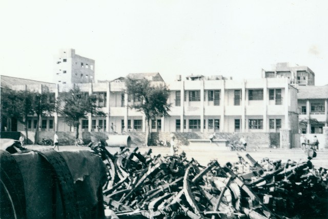 高雄市立鹽埕國民小學校園景觀-2的圖片